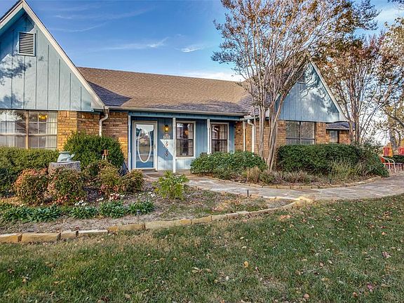 4th image of 143 S Meadowbrook Dr