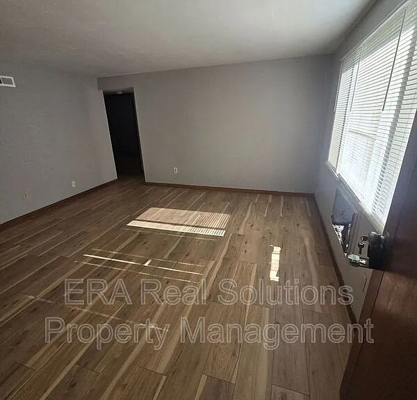 881 Kingsford Rd #A — Photo 12
