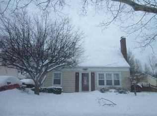 4380 Crescent Dr, Niagara Falls, NY