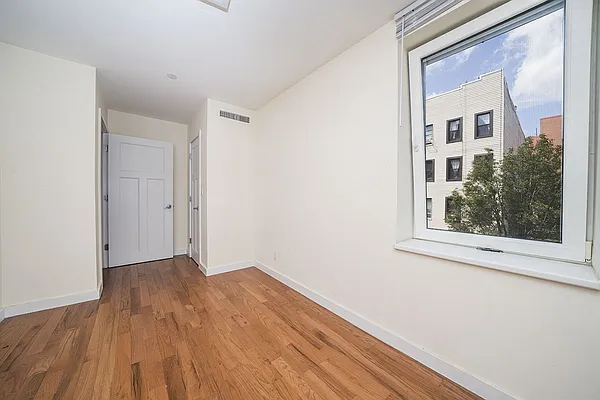 Rented by Level Group | media 20