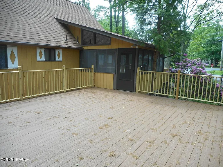 159 Spring Dr — Photo 12
