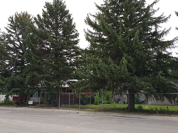 3rd image of 1213 E Fremont Ave