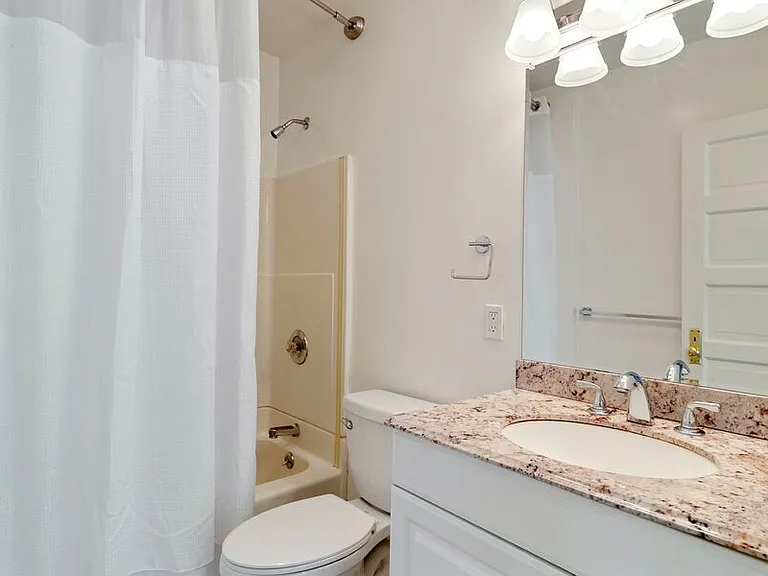 313 Tucker St #C — Photo 7