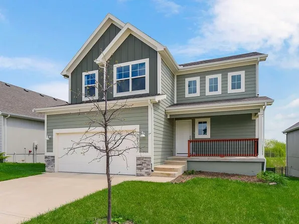 3813 SW Maryville Pl, Lees Summit, MO 64082