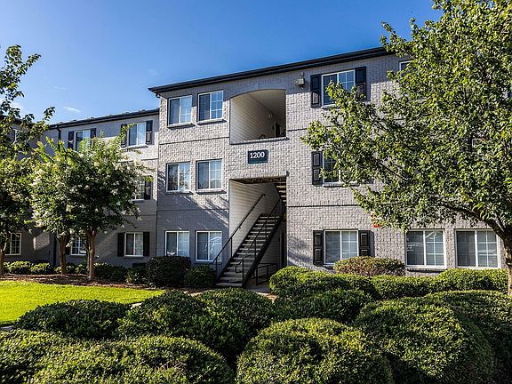 5th image of 741 Woodruff Rd #1334