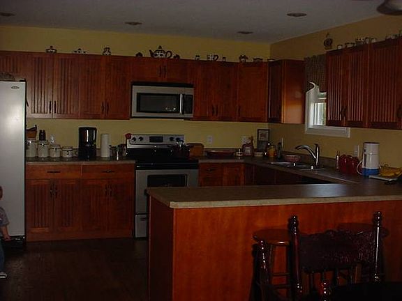 5th image of 100 Jeridan Dr