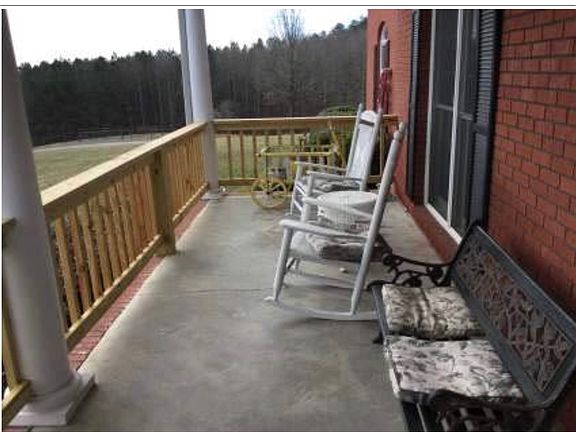 2nd image of 132 Paradise Dr