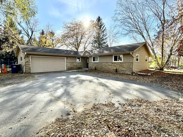 5051 Birchwood LANE, West Bend, WI 53095