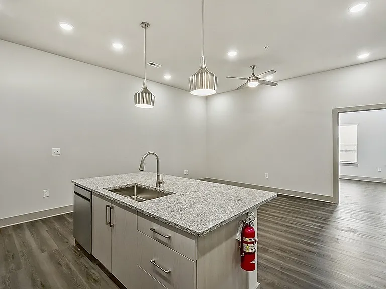 Brio Parc Apartments & Townhomes — Photo 74