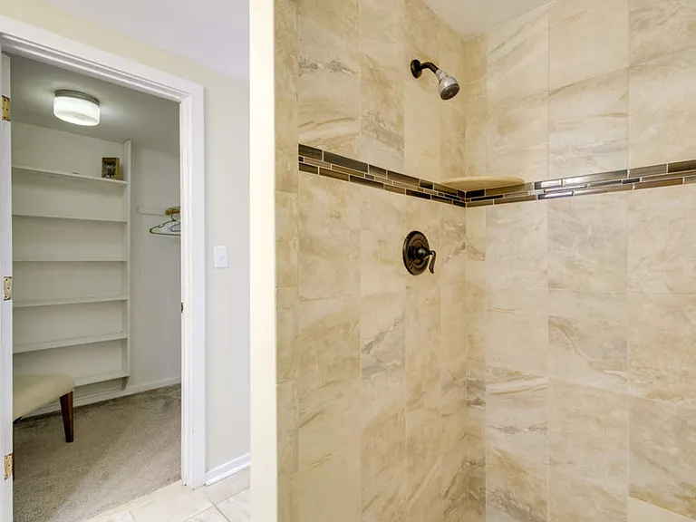 540 Kerry Lake Dr — Photo 14