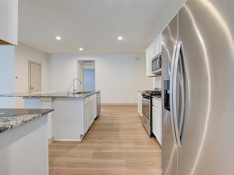 7715 Smooth Valley Ct — Photo 16