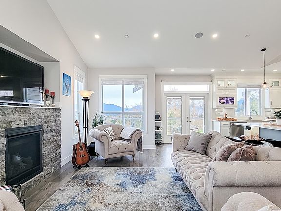 5th image of 8295 Nixon Rd #1