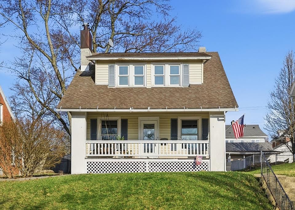 1st image of 31 Parkwood Blvd