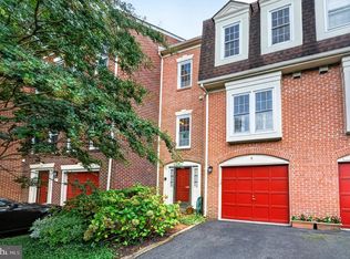 6 S Montana St #6, Arlington, VA 22204