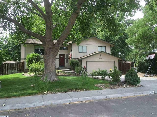 1st image of 2381 Carriage Ave