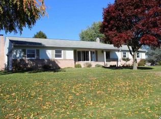 8016 Manada View Dr, Harrisburg, PA 17112