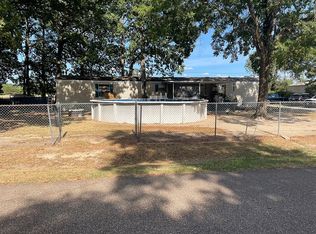 800 E 13th St, Hooks, TX 75561