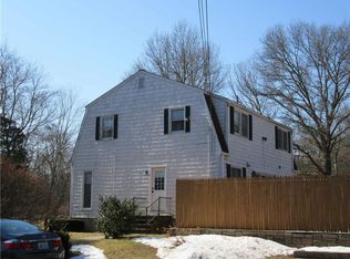 107 Church St, Bradford, RI 02808