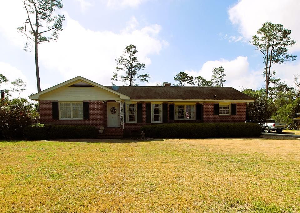 1st image of 905 Maplewood Dr