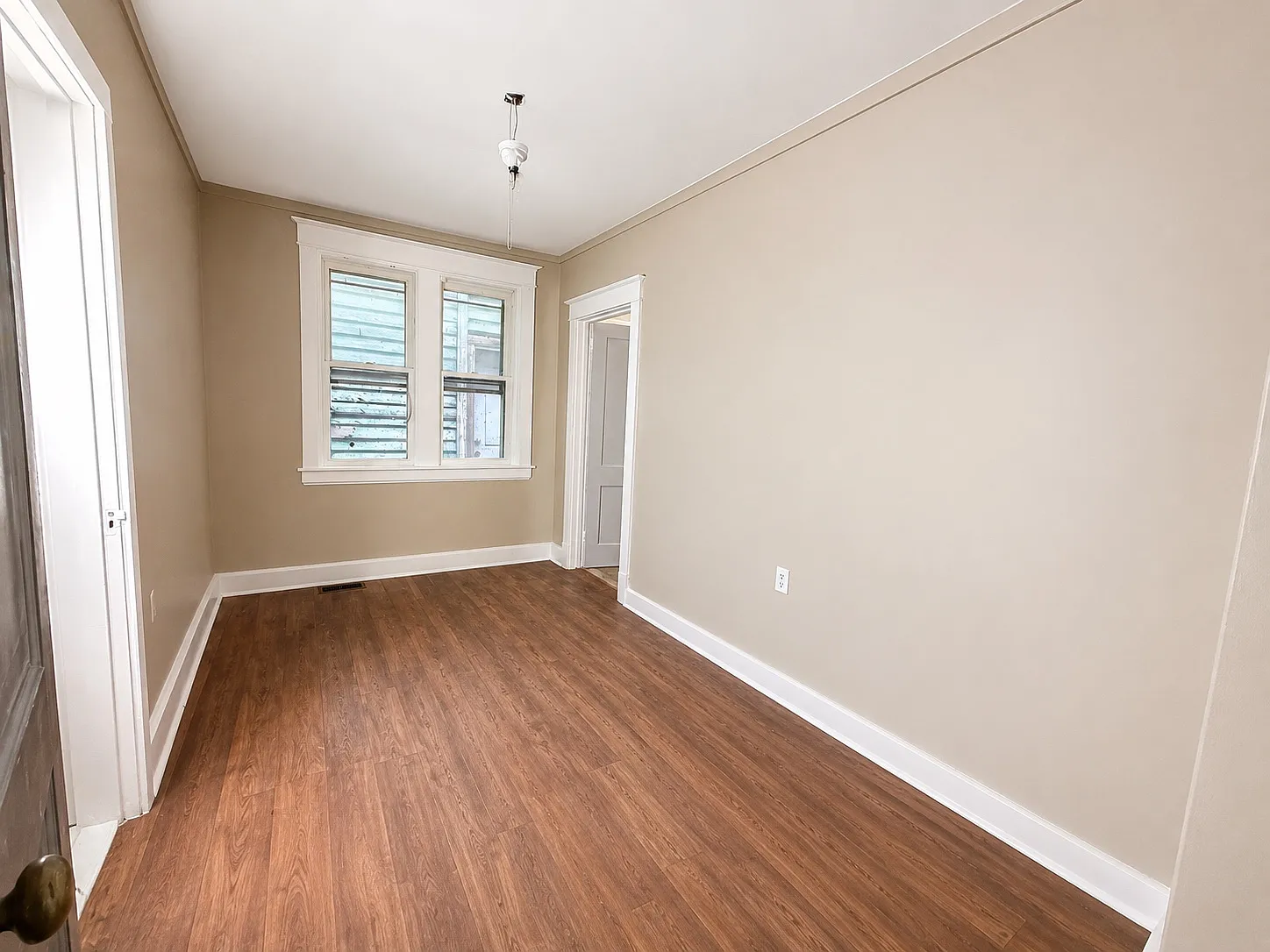 2 bed, 900 sqft, $1,195 — Photo 3