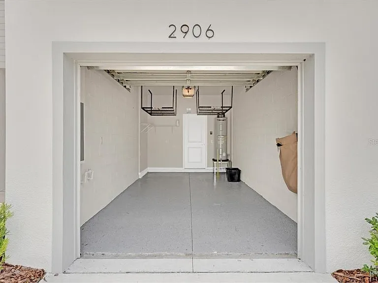 2906 Deer Pine Trl — Photo 40