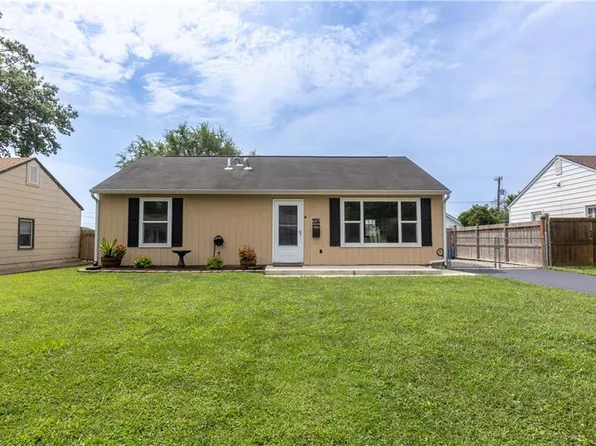 607 NE 66th Ter, Gladstone, MO 64118