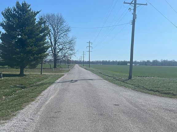 4th image of 28961 Poplar Rd