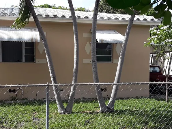 75 E 13th Street, Hialeah, FL 33010