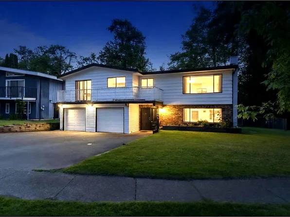 8864 Ursus Cres, Surrey, BC V3V 6L4