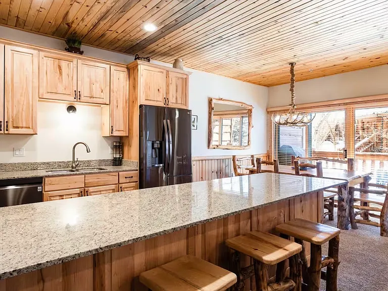 3984 N Timber Wolf Ln #8B — Photo 6