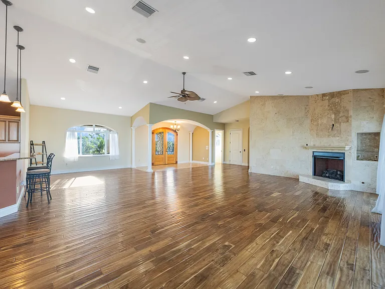 736 Pruitt Dr — Photo 26