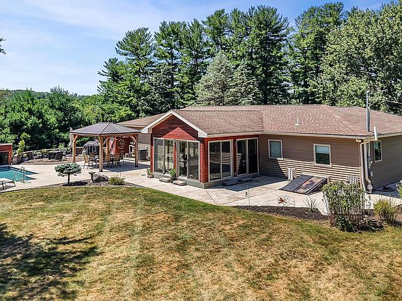 5th image of 130 Clearfield Ln