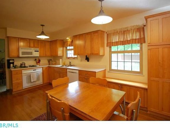 5th image of 105 Belpre Pl E