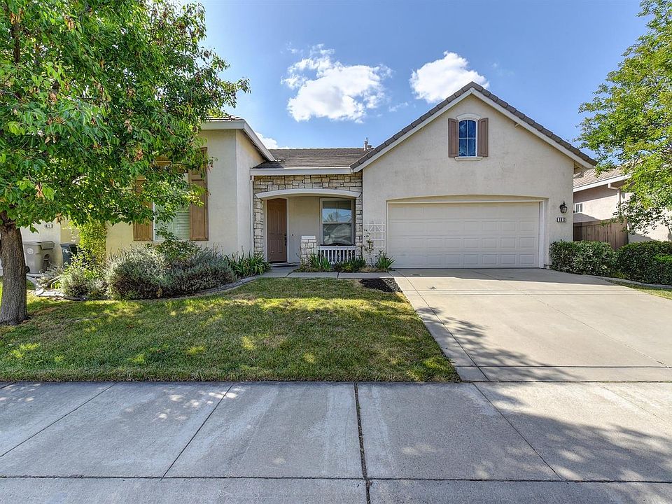 1st image of 1811 Charm Way