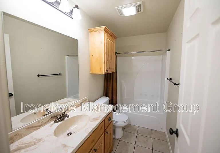 120 W Dogwood St — Photo 10