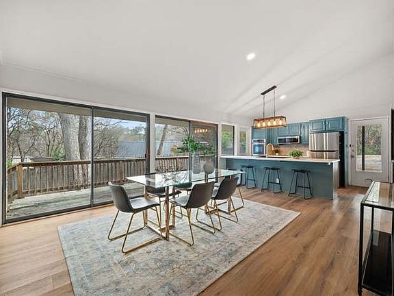 Photos feature virtual staging