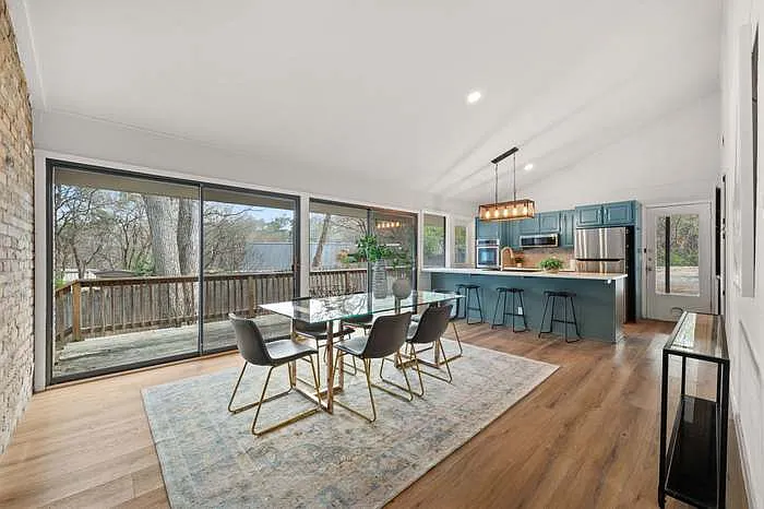 1603 Westlake Dr — Photo 3
