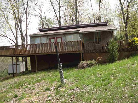 3rd image of 242 Cumberland Dr