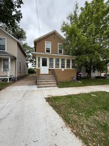 817 Cherry St, Oshkosh, WI, 54901