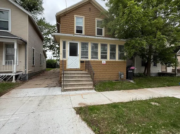 817 Cherry St, Oshkosh, WI 54901