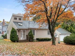 2 Shiretown Rd, Dedham, MA 02026