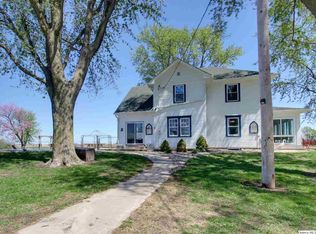 460 E 1300th St, Payson, IL 62360