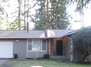 826 Island Blvd, Fox Island, WA 98333