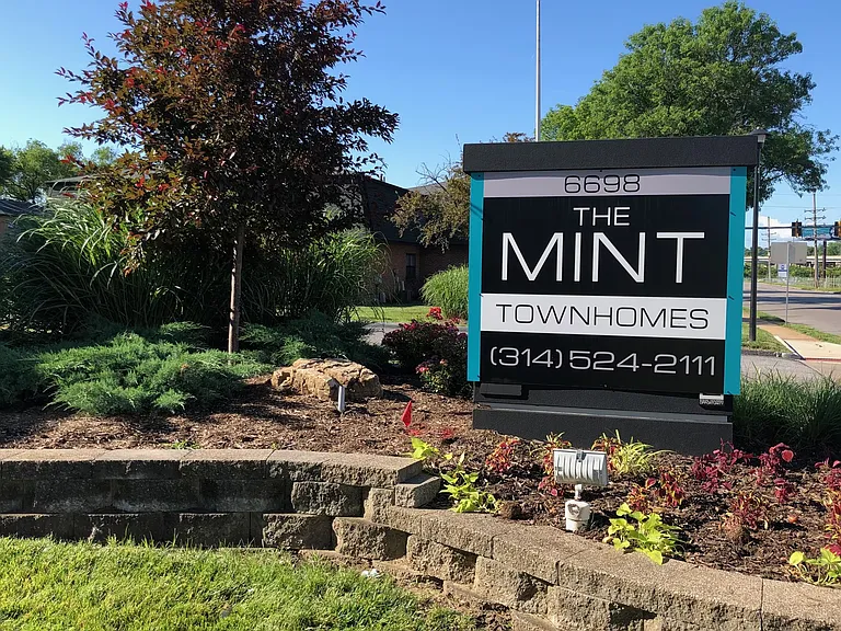 The Mint Townhomes — Photo 21