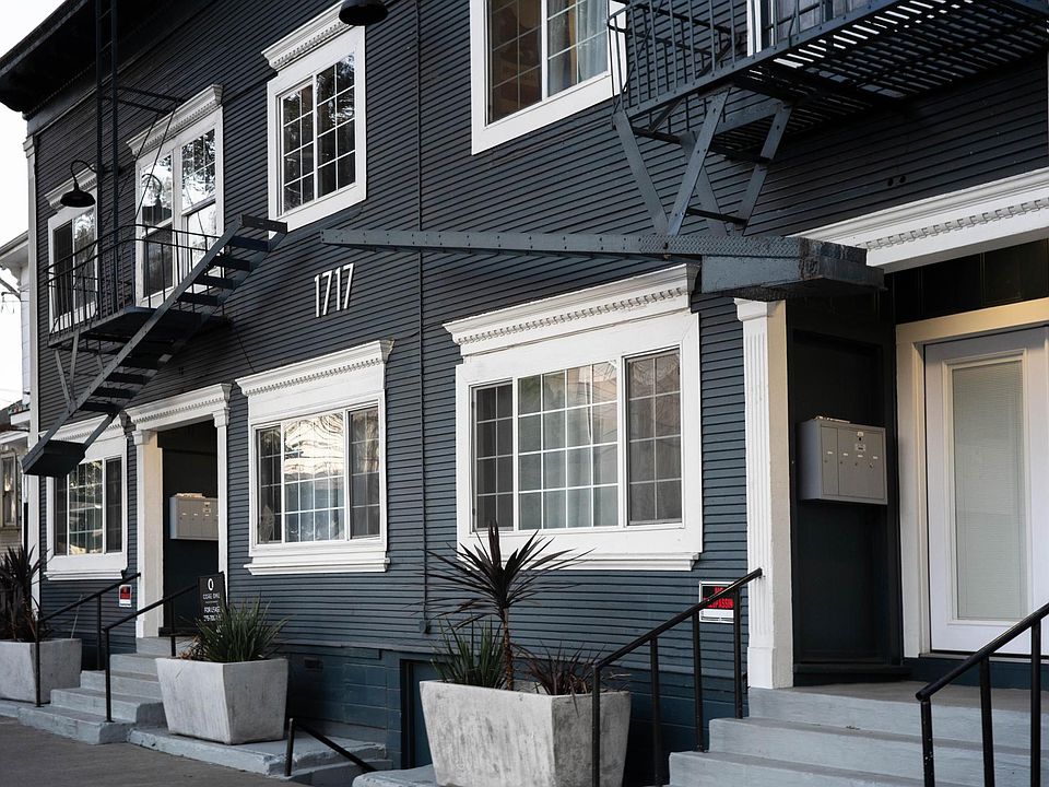 Great curb appeal!
