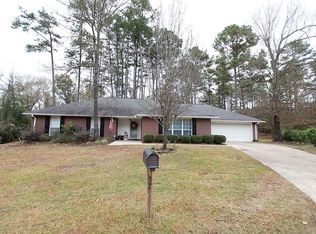 37 Williamsburg Dr, Petal, MS 39465