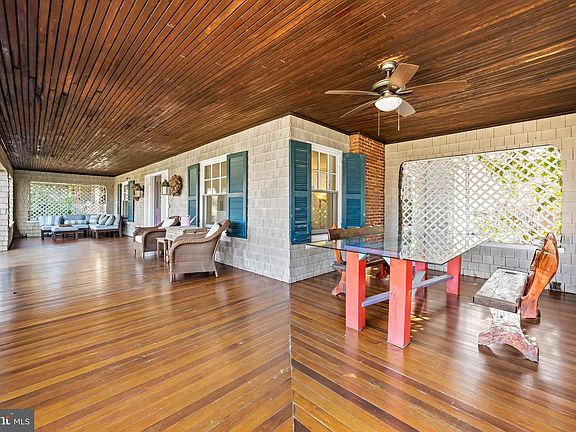 5th image of 4503 Roland Ave