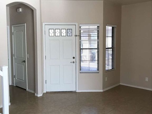 3rd image of 841 E Pollino St