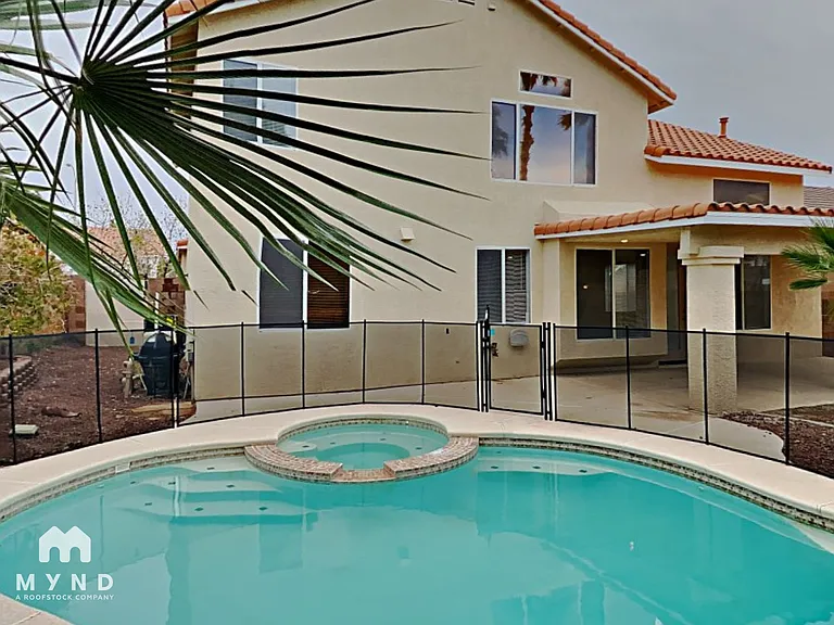 245 Farlin Cir — Photo 37