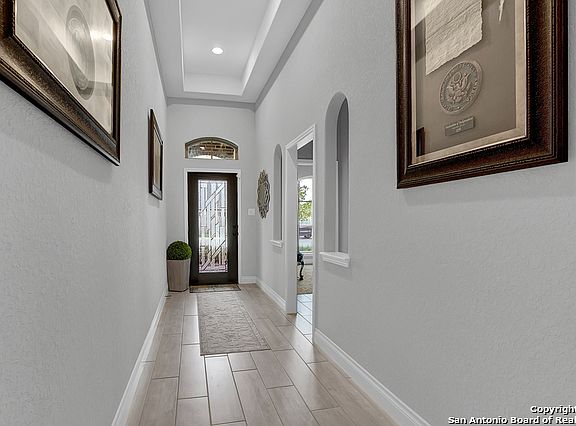 4th image of 2882 Coral Way
